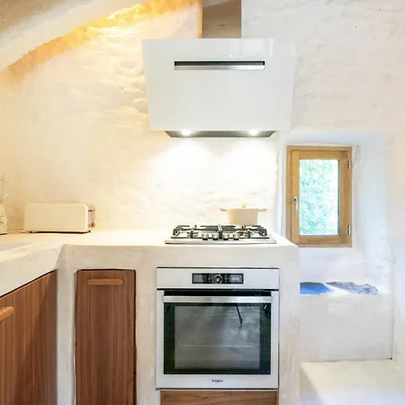 La Clede Avec Sa Piscine Privee Holiday home Saumane