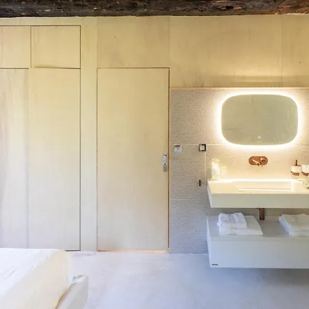 La Clede Avec Sa Piscine Privee *