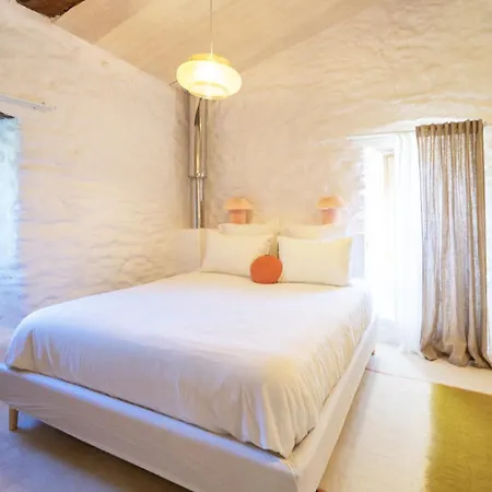 La Clede Avec Sa Piscine Privee